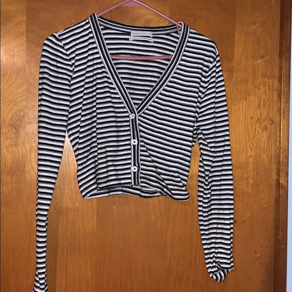 Button-Up, Long Sleeve Striped Crop Top - Picture 1 of 3